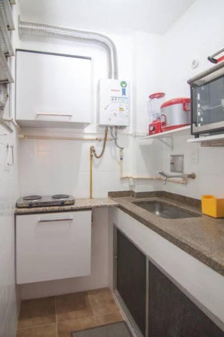 Apartamento Charmoso Na Praia De Copacabana Rio de Janeiro Esterno foto