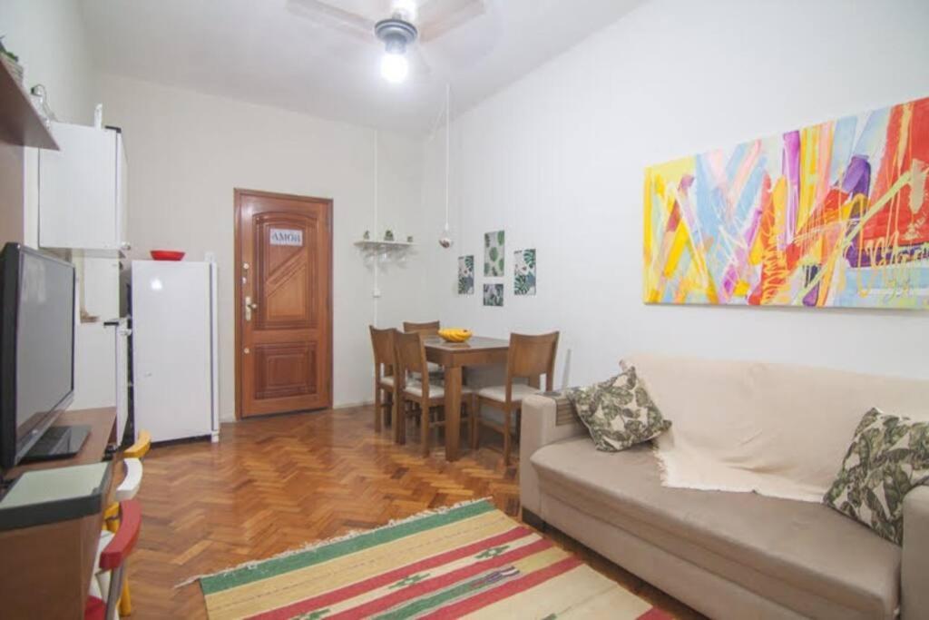 Apartamento Charmoso Na Praia De Copacabana Rio de Janeiro Esterno foto